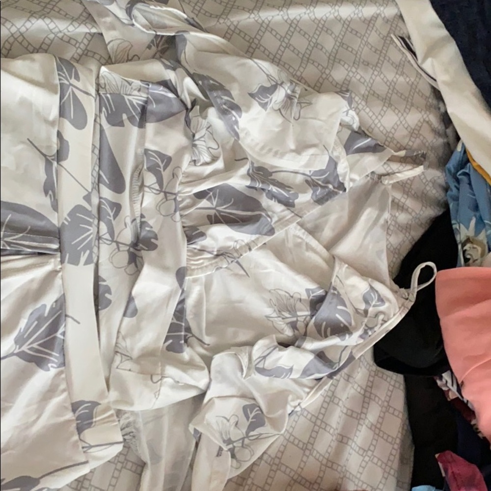 $40 - Picture 1 of 3